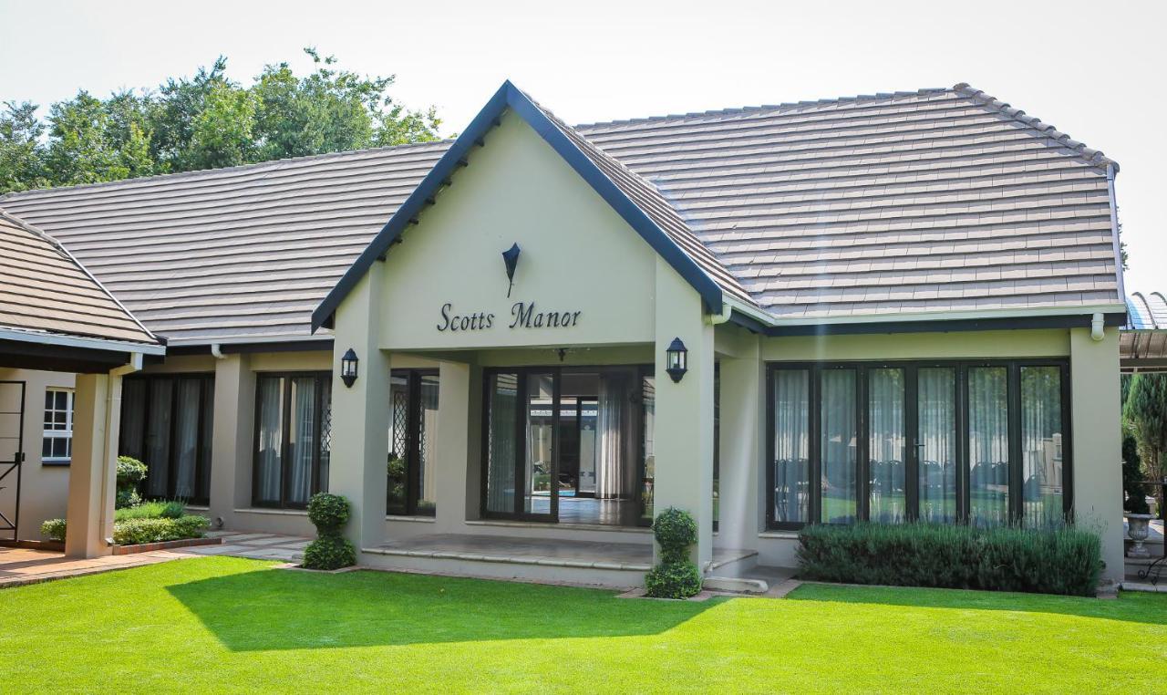 Scott'S Manor Guesthouse Function And Conference Venue Лихтенбург Экстерьер фото