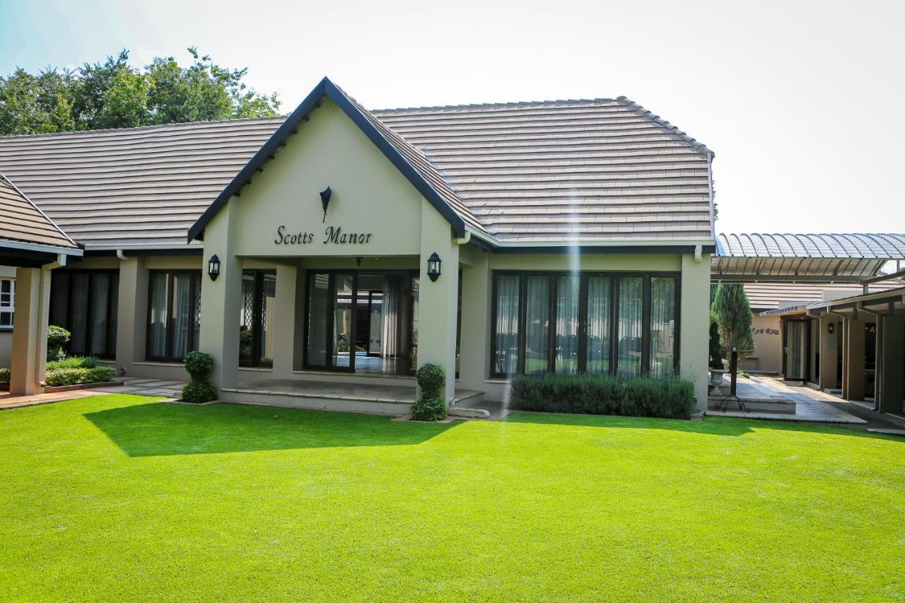 Scott'S Manor Guesthouse Function And Conference Venue Лихтенбург Экстерьер фото