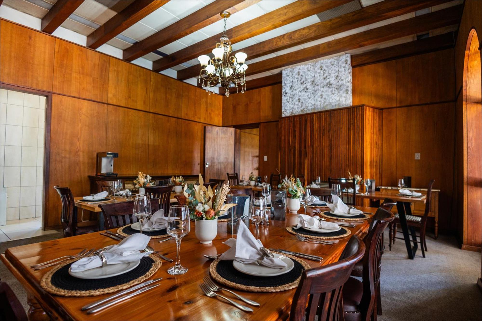 Scott'S Manor Guesthouse Function And Conference Venue Лихтенбург Экстерьер фото